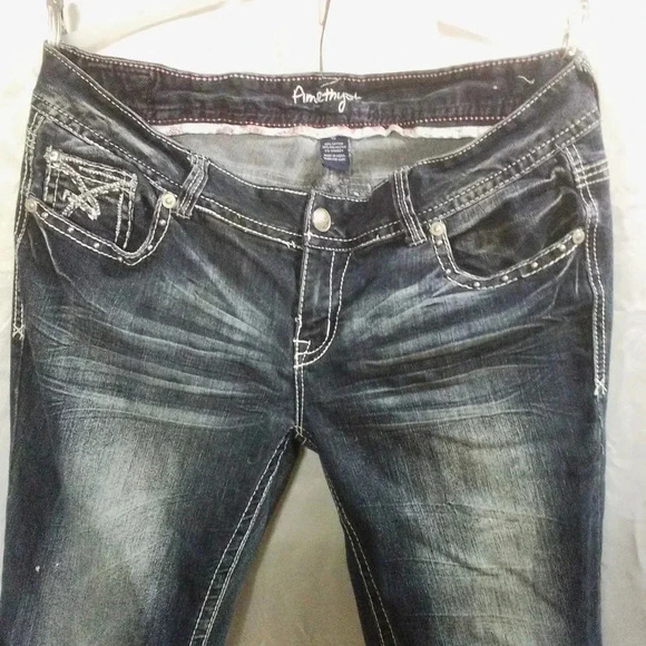 Jeans - Picture 3 of 11